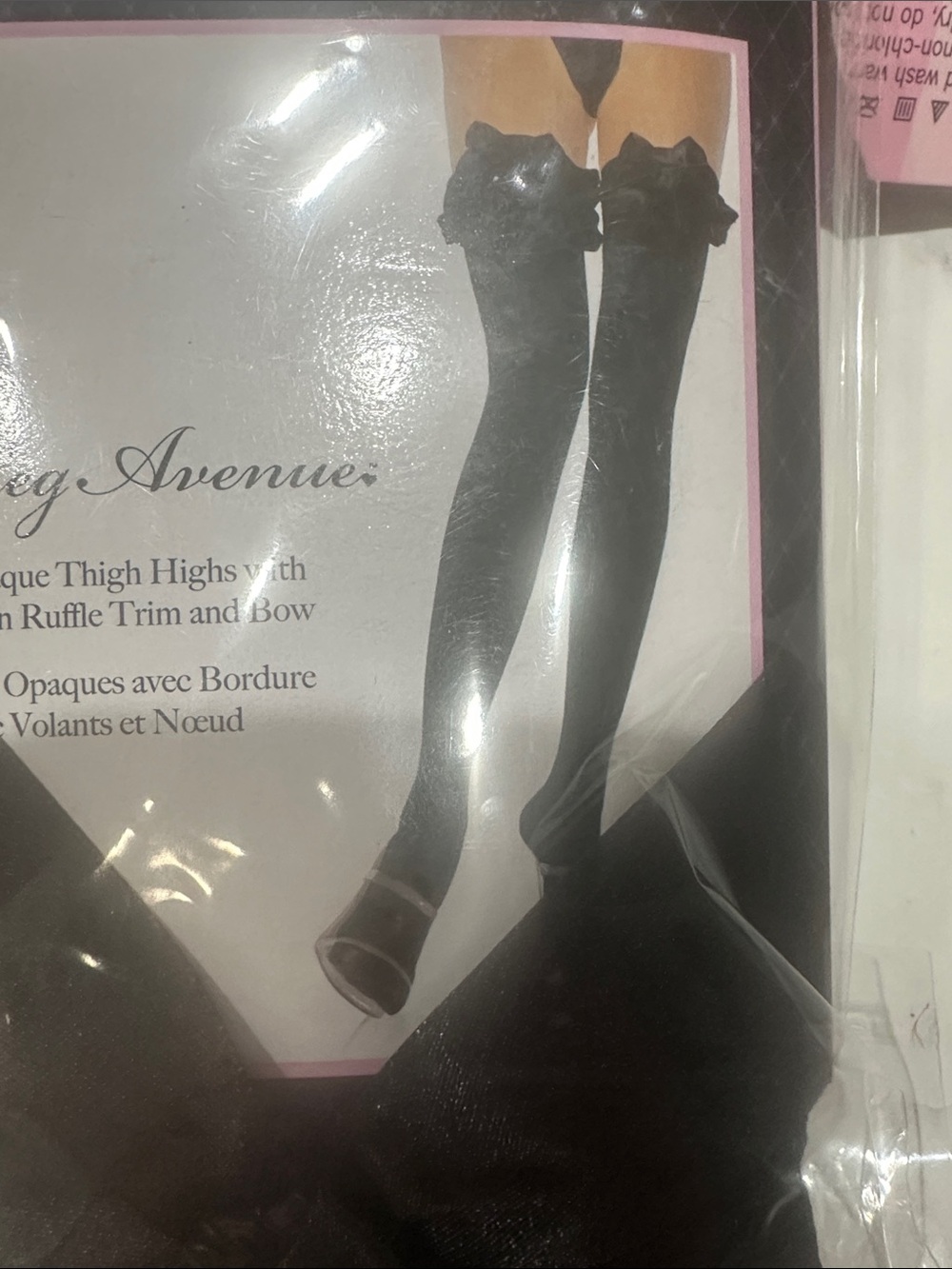 Leg Avenue Red and Black Thigh High Stockings,8 pair total - Picture 8 of 10